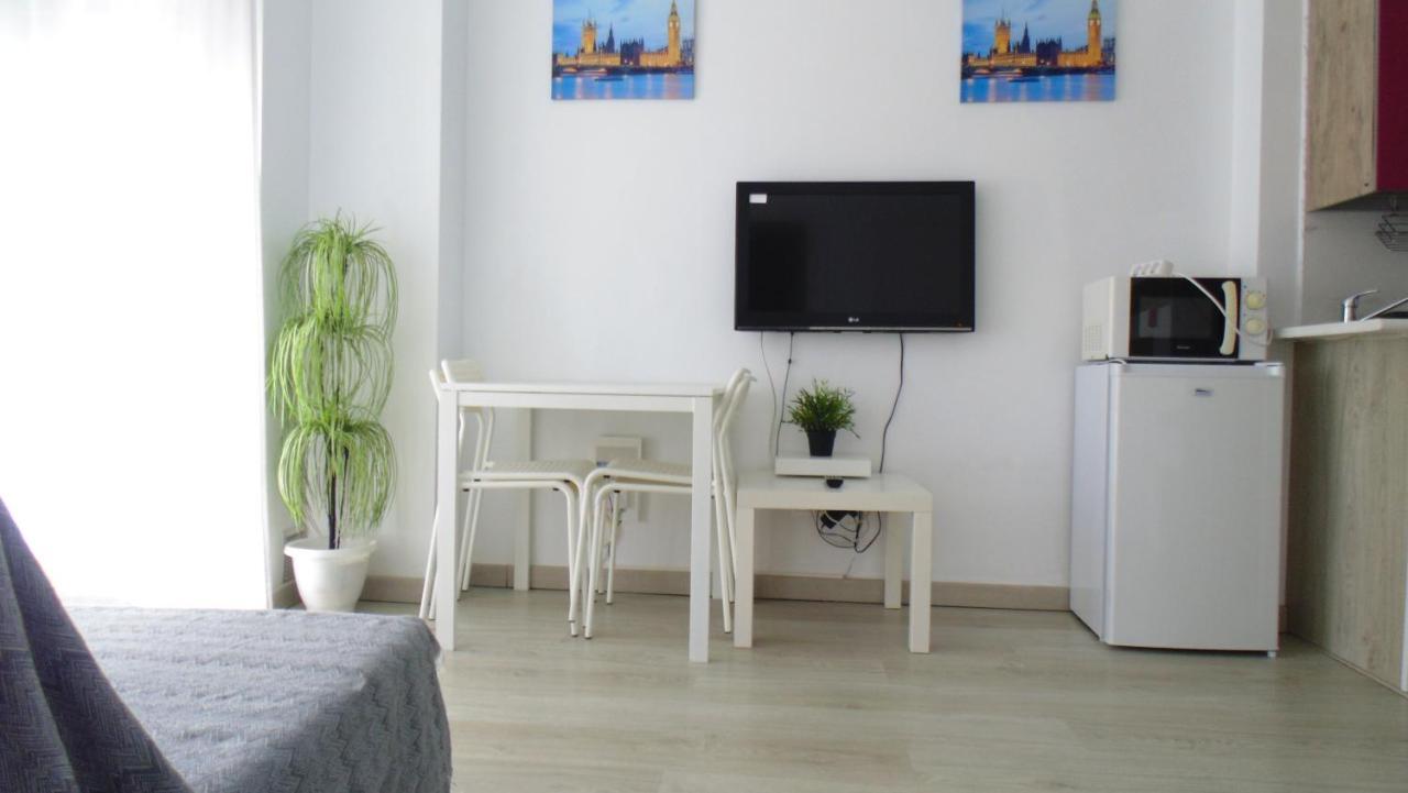 Apartamento En Centro A 150M Del Mar Apolo B 托雷维耶哈 外观 照片