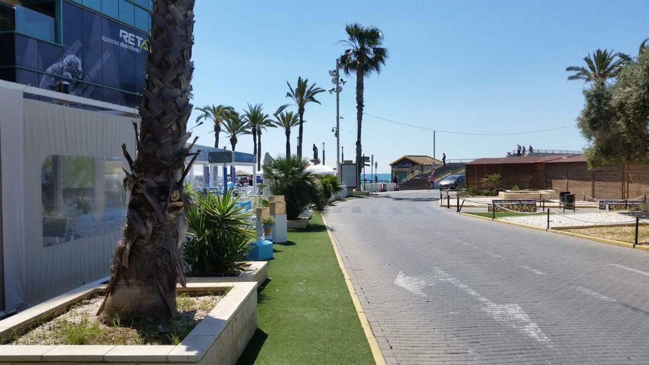 Apartamento En Centro A 150M Del Mar Apolo B 托雷维耶哈 外观 照片